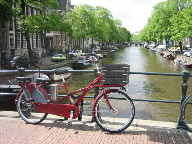 familybikeonbridge13