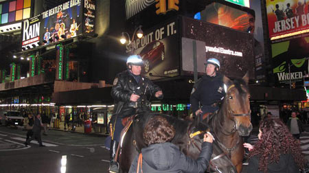 more-police-on-horse-2011