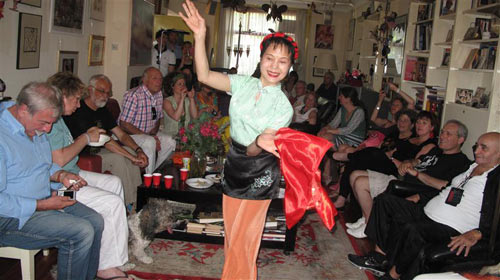 more-chinese-dancing.jpg